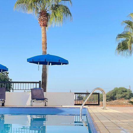 Sunset Pearl Holiday Villa アヤナパ エクステリア 写真