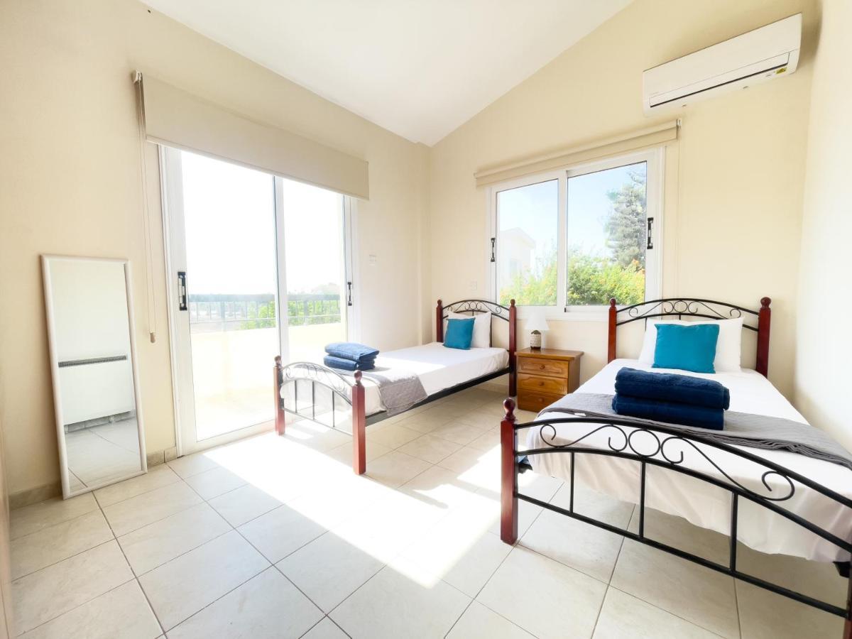Sunset Pearl Holiday Villa アヤナパ エクステリア 写真